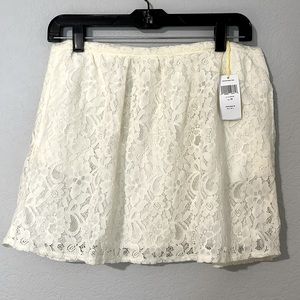 NWT BCBG Lace Mini Skirt Cream M